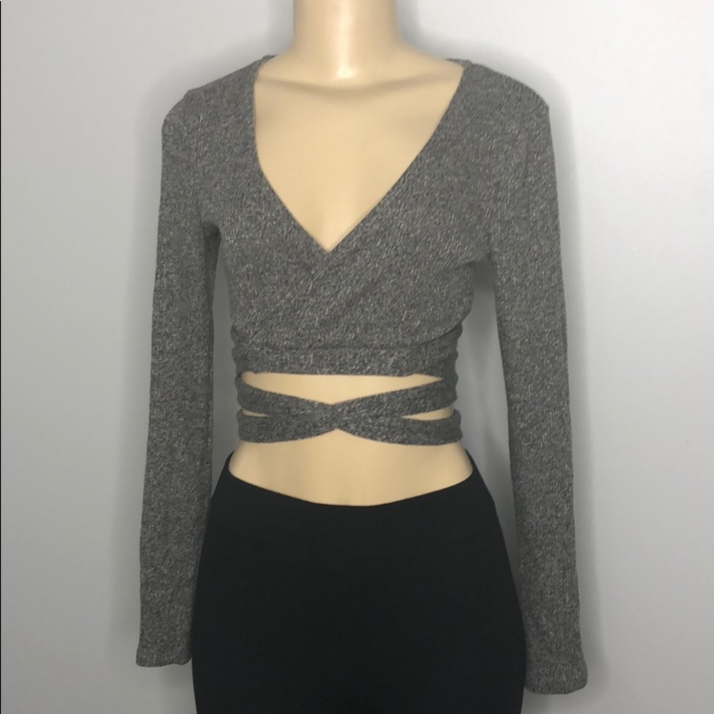 Four leaf long sleeve crop wrap sweater